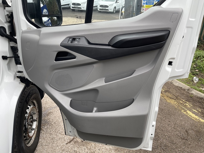 MAXUS Deliver 9 2.0 D20 LUX RWD L3 H3 Euro 6 (s/s) 5dr - U597