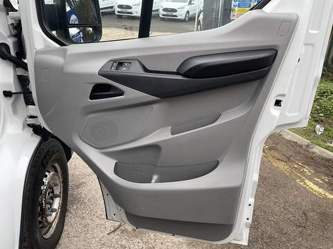 MAXUS Deliver 9 2.0 D20 LUX RWD L3 H3 Euro 6 (s/s) 5dr - U597