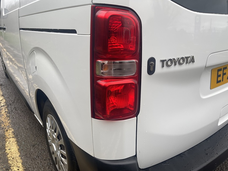 Toyota ProAce 1.5D Icon Medium Panel Van MWB Euro 6 (s/s) 6dr - U599