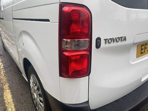Toyota ProAce 1.5D Icon Medium Panel Van MWB Euro 6 (s/s) 6dr - U599