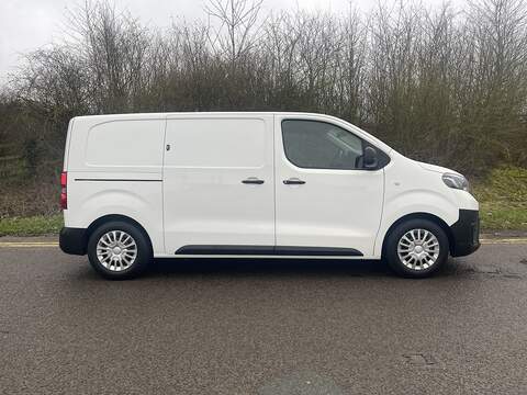 Toyota ProAce 1.5D Icon Medium Panel Van MWB Euro 6 (s/s) 6dr - U599