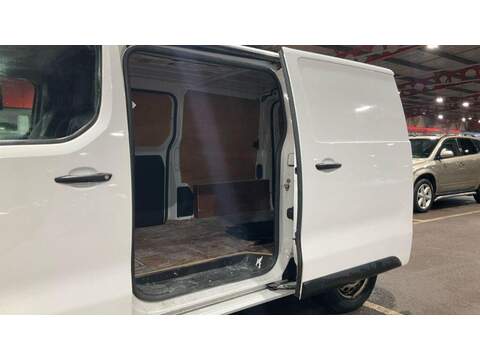 Peugeot e-Expert e 1200 75kWh Professional Standard Panel Van Auto MWB 6dr - U602