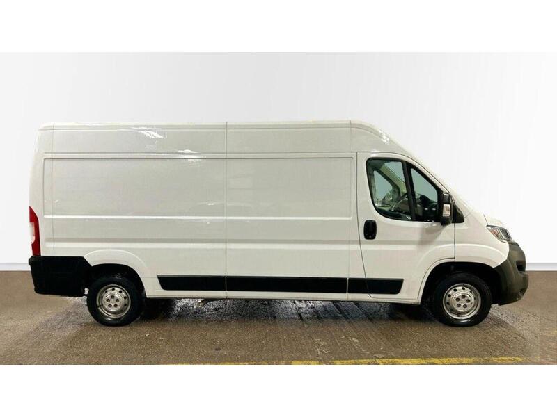 Vauxhall Movano 2.2 CDTi 3500 BiTurbo Dynamic FWD L3 H2 Euro 6 (s/s) 5dr - U605