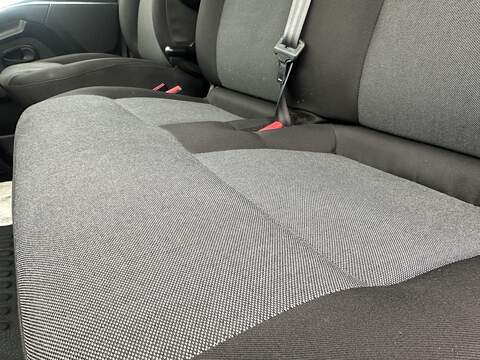 Renault Master 2.3 dCi ENERGY 35 Business LoLoader Luton 2dr Diesel Manual FWD LWB Euro 6 (s/s) (145 bhp) - U608