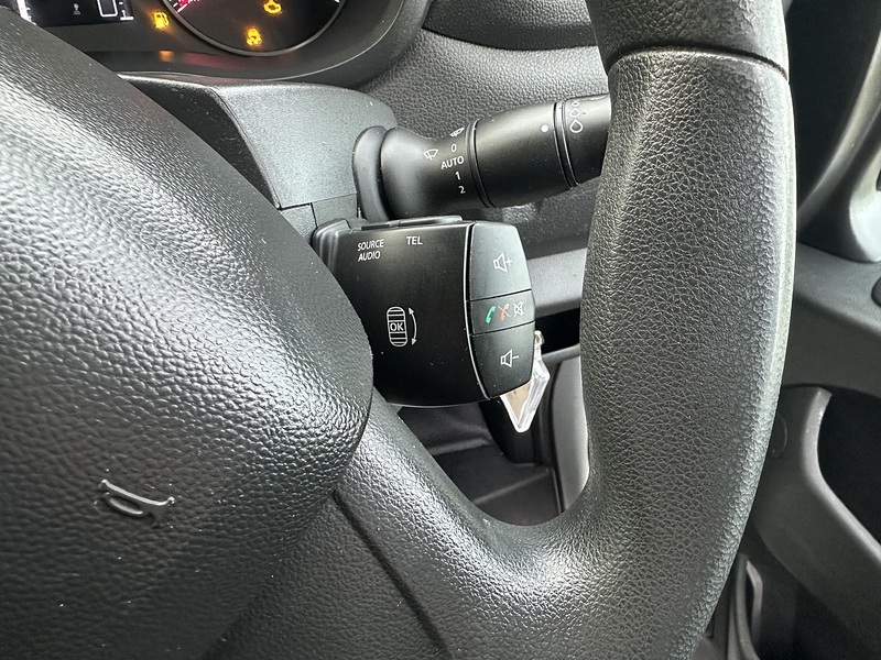 Renault Master 2.3 dCi ENERGY 35 Business LoLoader Luton 2dr Diesel Manual FWD LWB Euro 6 (s/s) (145 bhp) - U608