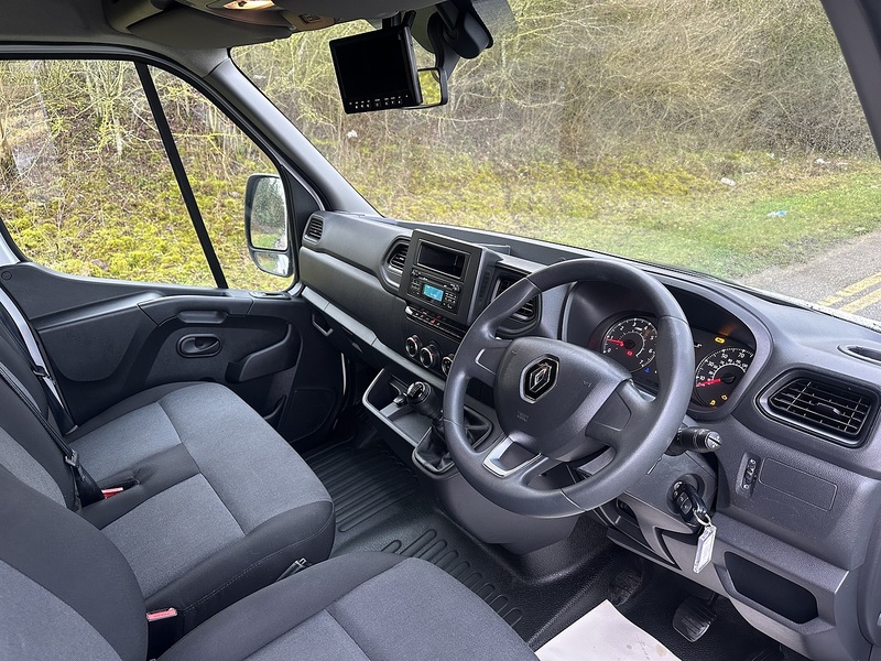 Renault Master 2.3 dCi ENERGY 35 Business LoLoader Luton 2dr Diesel Manual FWD LWB Euro 6 (s/s) (145 bhp) - U608
