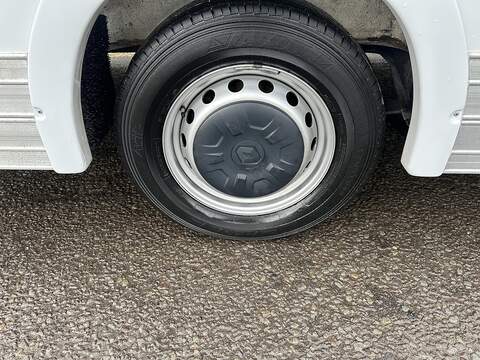 Renault Master 2.3 dCi ENERGY 35 Business LoLoader Luton 2dr Diesel Manual FWD LWB Euro 6 (s/s) (145 bhp) - U608