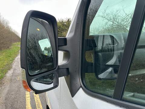 Renault Master 2.3 dCi ENERGY 35 Business LoLoader Luton 2dr Diesel Manual FWD LWB Euro 6 (s/s) (145 bhp) - U608