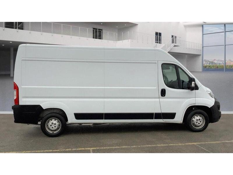 Vauxhall Movano 2.2 CDTi 3500 BiTurbo Edition FWD L3 H2 Euro 6 (s/s) 5dr - U609