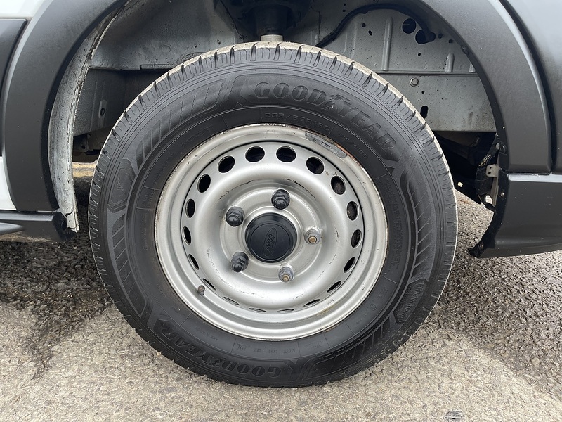 Ford Transit 2.0 350 EcoBlue Leader FWD L2 H3 Euro 6 (s/s) 5dr 2.0 5dr Panel Van Manual Diesel - U610