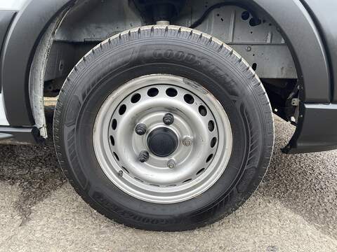 Ford Transit 2.0 350 EcoBlue Leader FWD L2 H3 Euro 6 (s/s) 5dr 2.0 5dr Panel Van Manual Diesel - U610