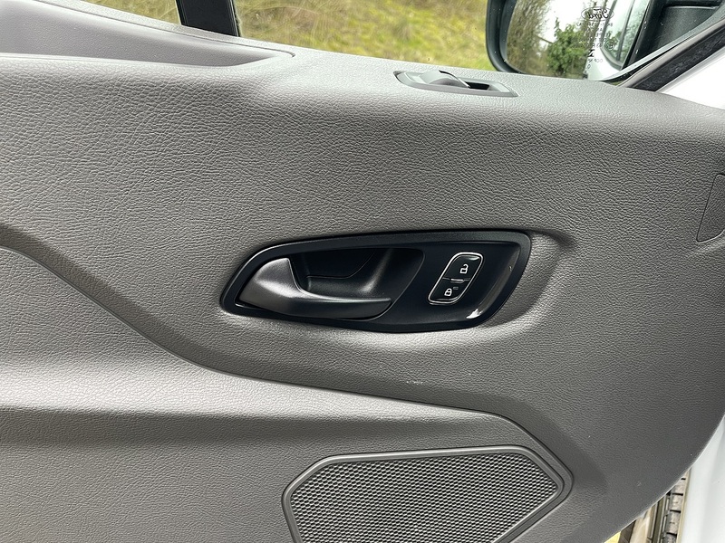 Ford Transit 2.0 350 EcoBlue Leader FWD L2 H3 Euro 6 (s/s) 5dr 2.0 5dr Panel Van Manual Diesel - U610