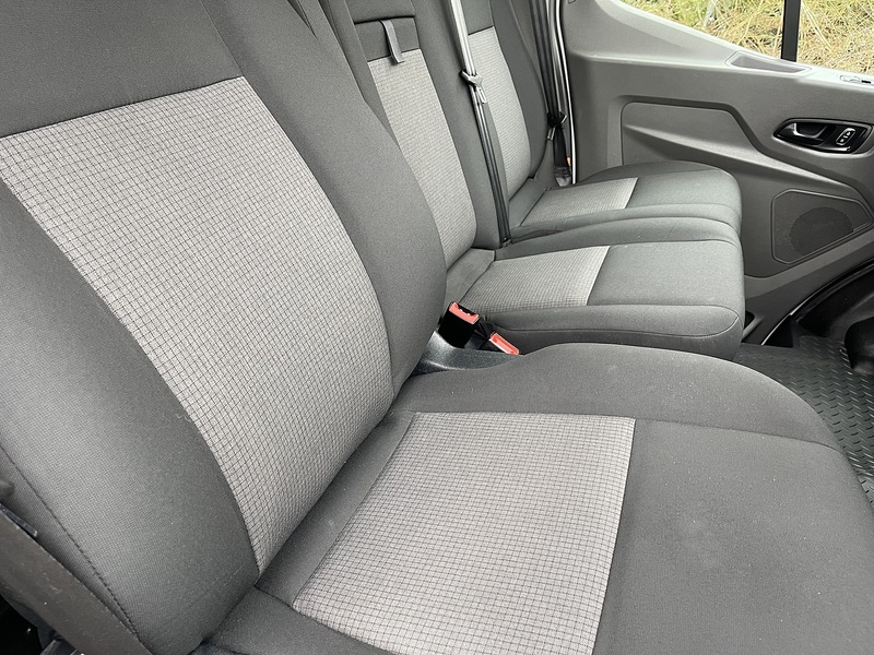 Ford Transit 2.0 350 EcoBlue Leader FWD L2 H3 Euro 6 (s/s) 5dr 2.0 5dr Panel Van Manual Diesel - U610