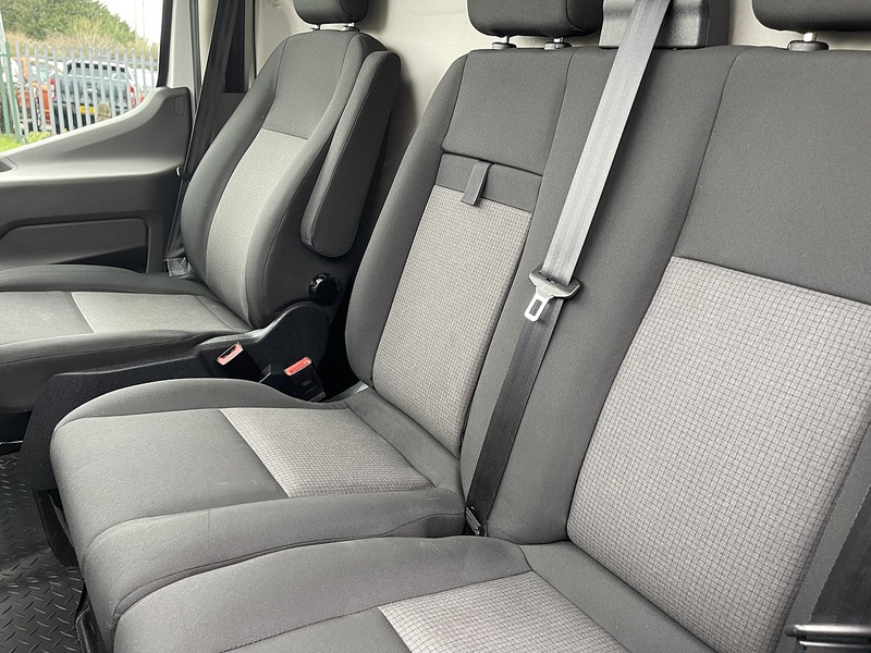 Ford Transit 2.0 350 EcoBlue Leader FWD L2 H3 Euro 6 (s/s) 5dr 2.0 5dr Panel Van Manual Diesel - U610