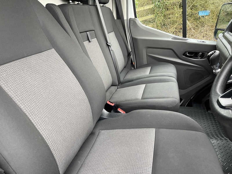 Ford Transit 2.0 350 EcoBlue Leader FWD L2 H3 Euro 6 (s/s) 5dr 2.0 5dr Panel Van Manual Diesel - U610