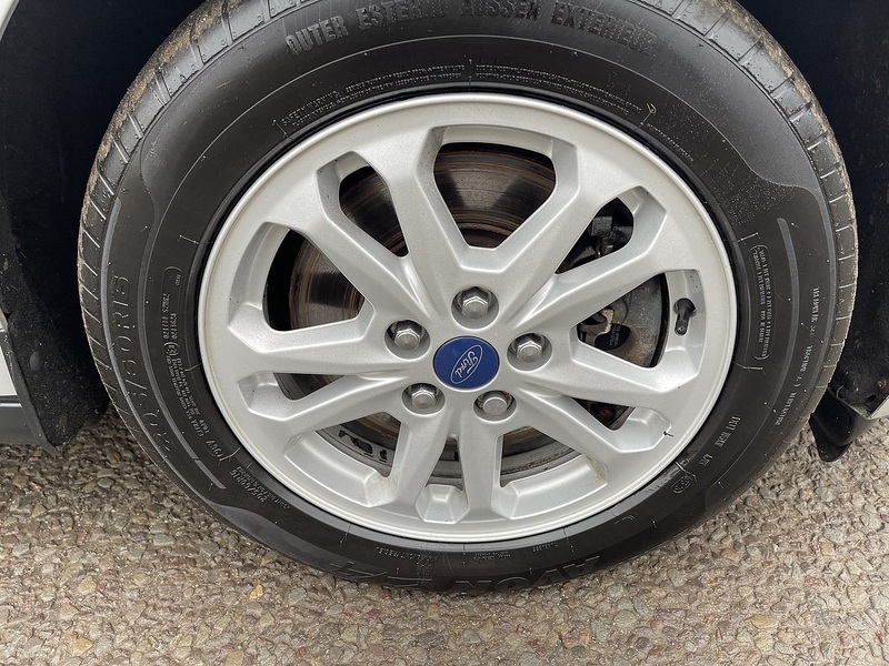 Ford Transit Connect 1.5 240 EcoBlue Limited L2 Euro 6 (s/s) 5dr - U612