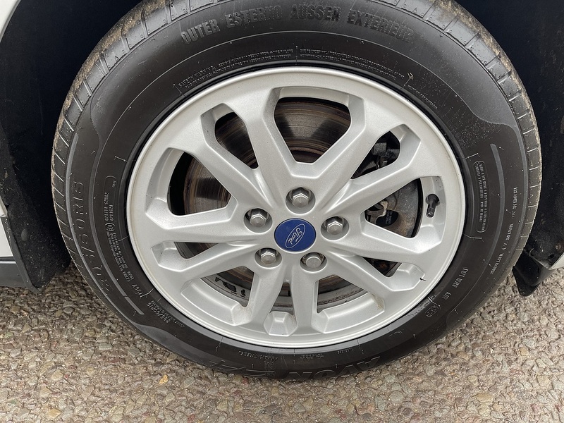 Ford Transit Connect 1.5 240 EcoBlue Limited L2 Euro 6 (s/s) 5dr - U612