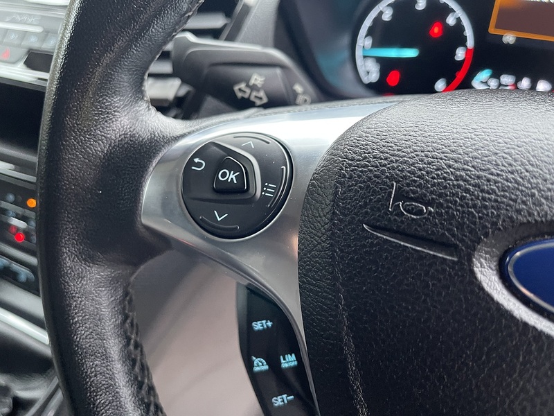 Ford Transit Connect 1.5 240 EcoBlue Limited L2 Euro 6 (s/s) 5dr - U612