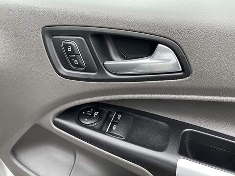 Ford Transit Connect 1.5 240 EcoBlue Limited L2 Euro 6 (s/s) 5dr - U612