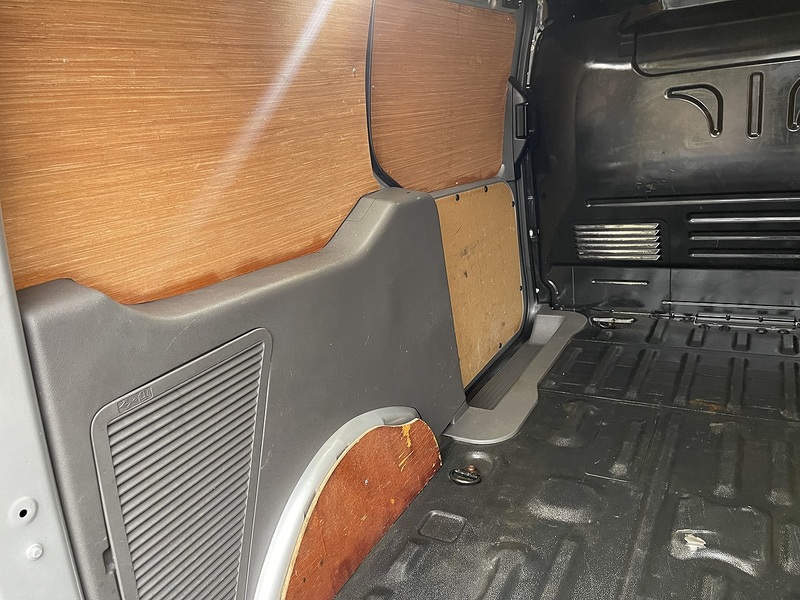 Ford Transit Connect 1.5 240 EcoBlue Limited L2 Euro 6 (s/s) 5dr - U612