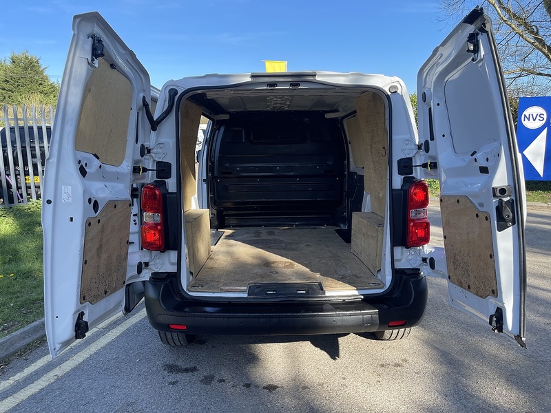 Citroen Dispatch 2.0 BlueHDi 1400 Enterprise Edition M FWD 2 Euro 6 (s/s) 6dr - U613