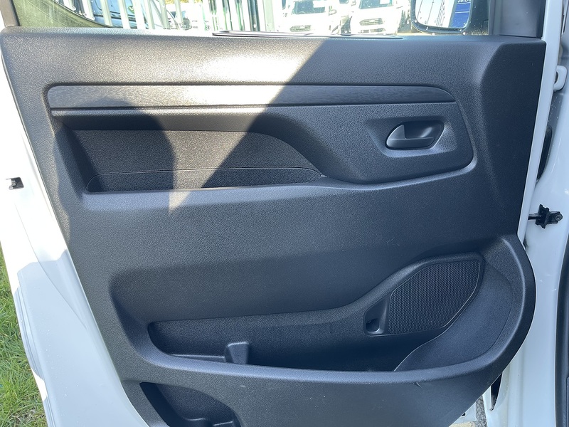 Citroen Dispatch 2.0 BlueHDi 1400 Enterprise Edition M FWD 2 Euro 6 (s/s) 6dr - U613