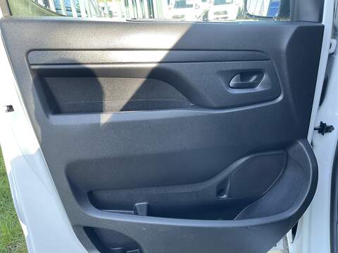 Citroen Dispatch 2.0 BlueHDi 1400 Enterprise Edition M FWD 2 Euro 6 (s/s) 6dr - U613