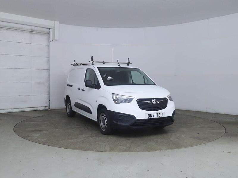Vauxhall Combo 1.5 Turbo D 2300 Edition L2 H1 Euro 6 4dr - U618