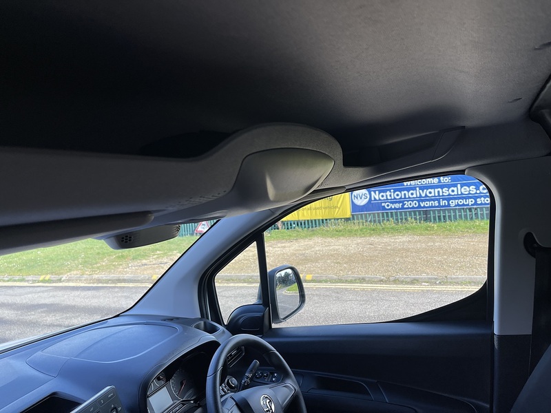 Vauxhall Combo 1.5 Turbo D 2300 Edition L2 H1 Euro 6 4dr - U618