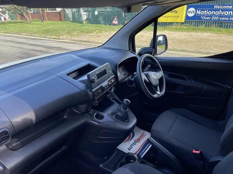 Vauxhall Combo 1.5 Turbo D 2300 Edition L2 H1 Euro 6 4dr - U618