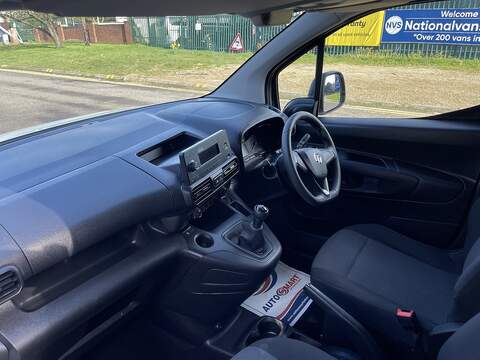 Vauxhall Combo 1.5 Turbo D 2300 Edition L2 H1 Euro 6 4dr - U618
