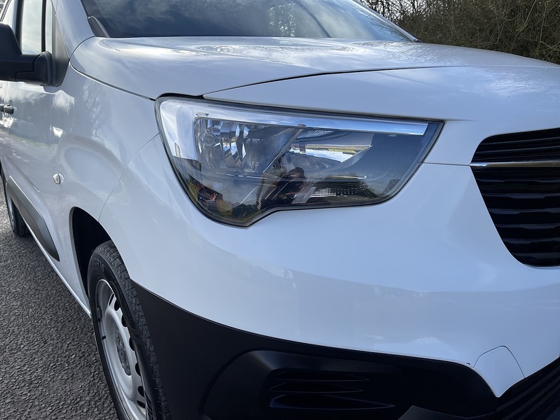 Vauxhall Combo 1.5 Turbo D 2300 Edition L2 H1 Euro 6 4dr - U618