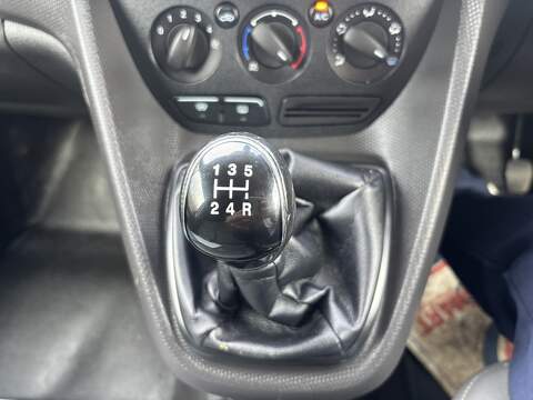 Ford Transit Connect TDCi 200 Trend - U619