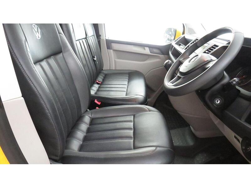 Volkswagen Transporter 2.0 TDI T32 BlueMotion Tech Startline FWD SWB Euro 6 (s/s) 5dr - U621