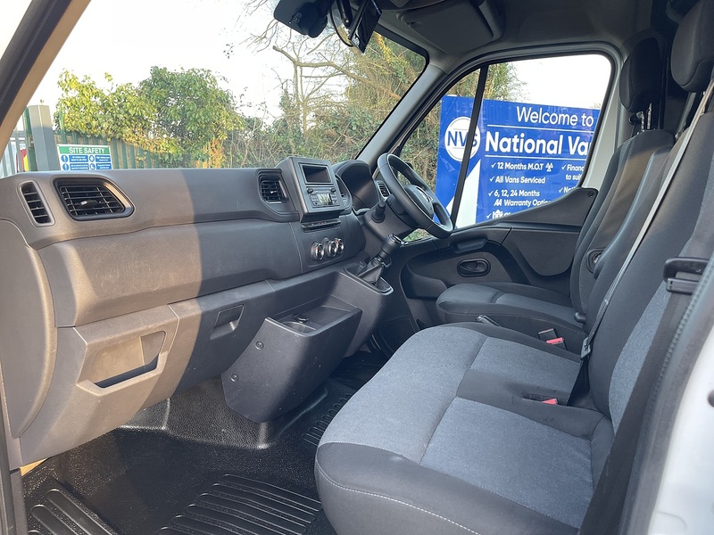 Renault Master 2.3 dCi ENERGY 35 Business LoLoader Luton 2dr Diesel Manual FWD LWB Euro 6 (s/s) (145 bhp) - U626