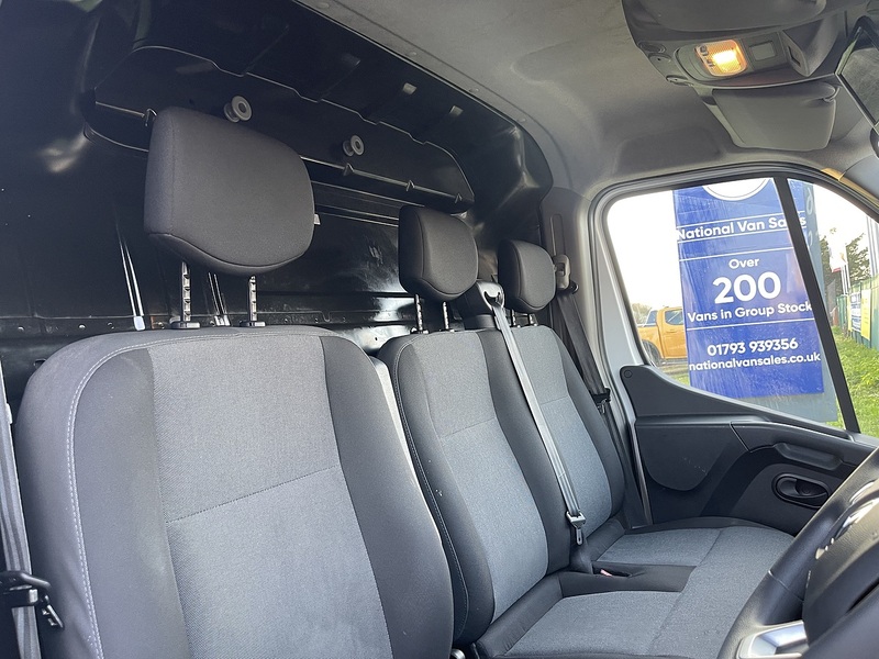 Renault Master 2.3 dCi ENERGY 35 Business LoLoader Luton 2dr Diesel Manual FWD LWB Euro 6 (s/s) (145 bhp) - U626