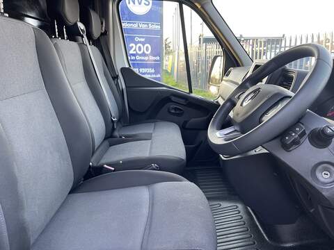 Renault Master 2.3 dCi ENERGY 35 Business LoLoader Luton 2dr Diesel Manual FWD LWB Euro 6 (s/s) (145 bhp) - U626
