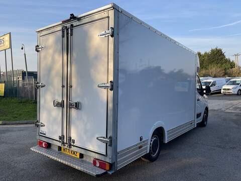 Renault Master 2.3 dCi ENERGY 35 Business LoLoader Luton 2dr Diesel Manual FWD LWB Euro 6 (s/s) (145 bhp) - U626
