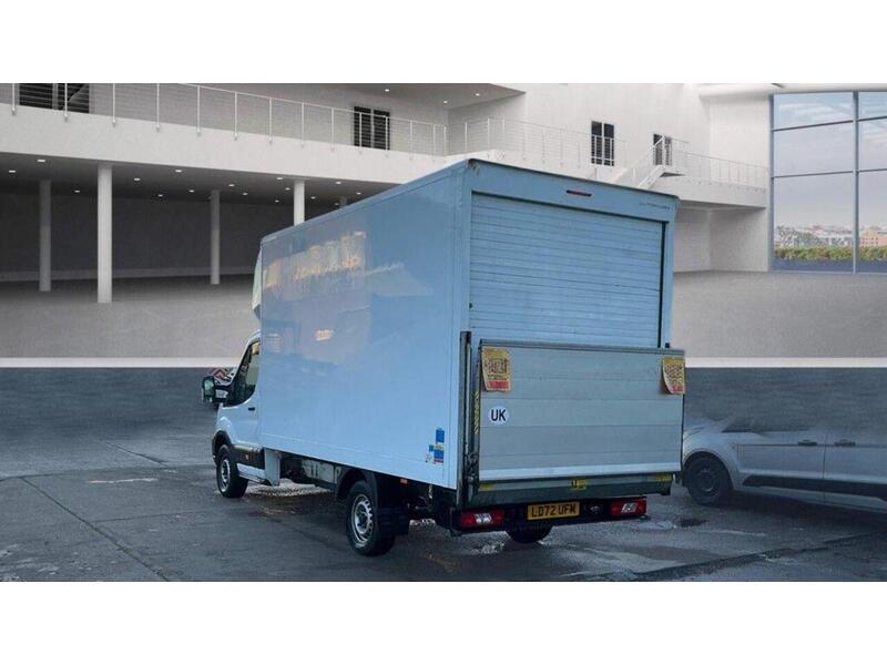 Ford Transit 2.0 350 EcoBlue Leader Luton 3dr Diesel Manual RWD L4 Euro 6 (s/s) (130 ps) - U629