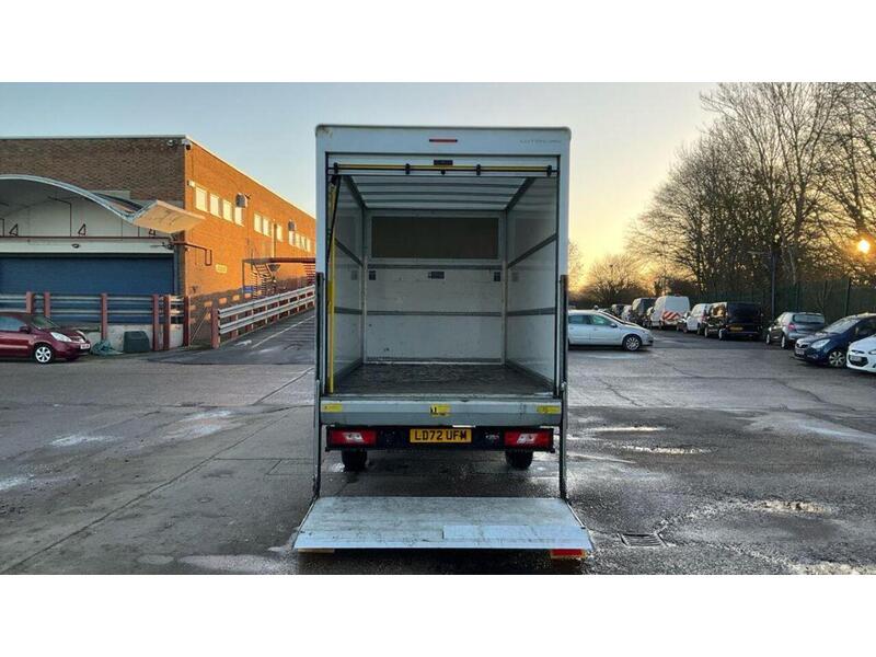 Ford Transit 2.0 350 EcoBlue Leader Luton 3dr Diesel Manual RWD L4 Euro 6 (s/s) (130 ps) - U629