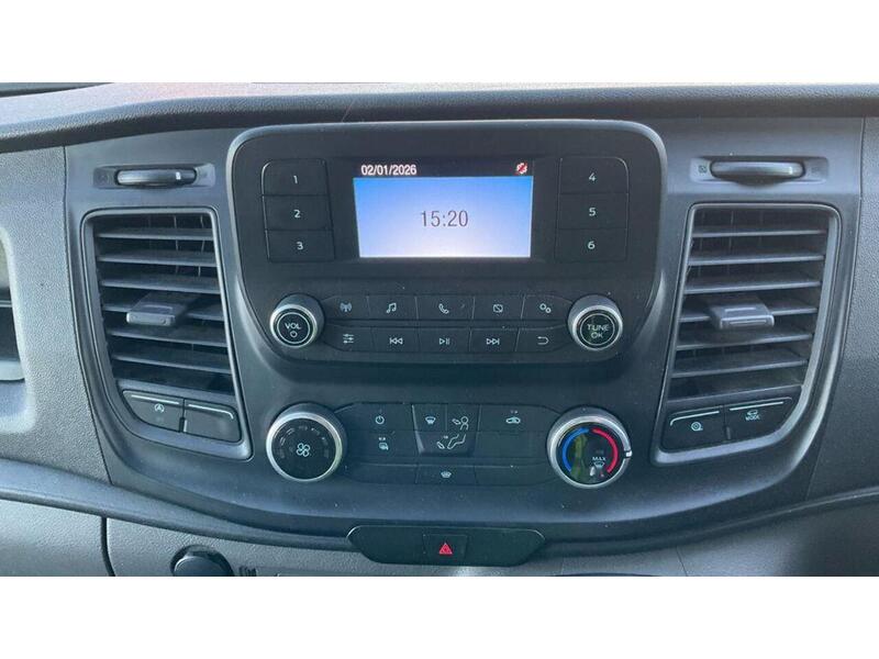 Ford Transit 2.0 350 EcoBlue Leader Luton 3dr Diesel Manual RWD L4 Euro 6 (s/s) (130 ps) - U629