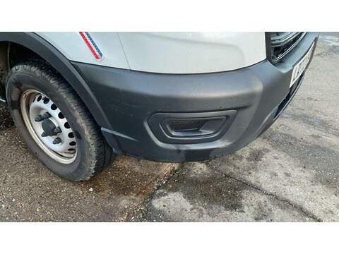 Ford Transit 2.0 350 EcoBlue Leader Luton 3dr Diesel Manual RWD L4 Euro 6 (s/s) (130 ps) - U629