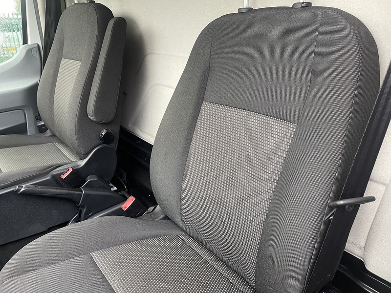 Ford Transit 2.0 350 EcoBlue FWD L2 H3 Euro 6 5dr - U633