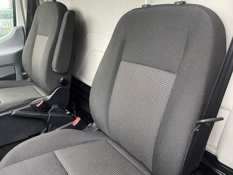 Ford Transit 2.0 350 EcoBlue FWD L2 H3 Euro 6 5dr - U633