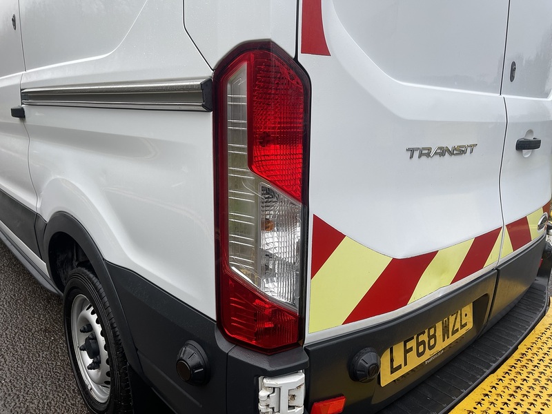 Ford Transit 2.0 350 EcoBlue FWD L2 H3 Euro 6 5dr - U633