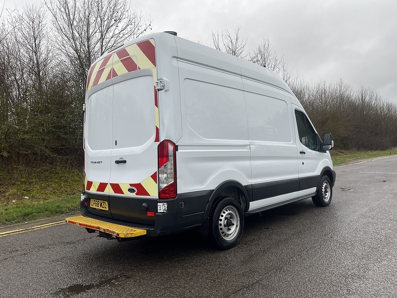 Ford Transit 2.0 350 EcoBlue FWD L2 H3 Euro 6 5dr - U633
