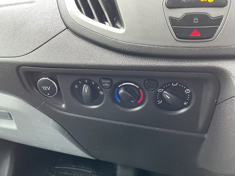 Ford Transit 2.0 350 EcoBlue FWD L2 H3 Euro 6 5dr - U636