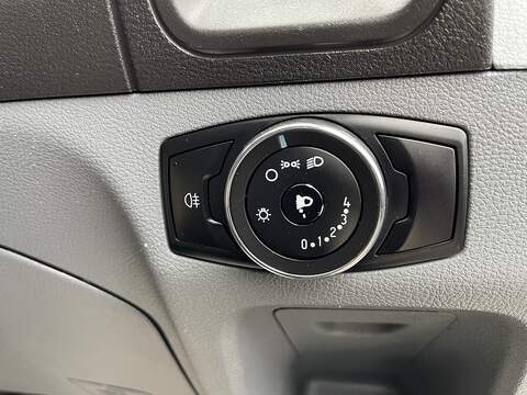 Ford Transit 2.0 350 EcoBlue FWD L2 H3 Euro 6 5dr - U636