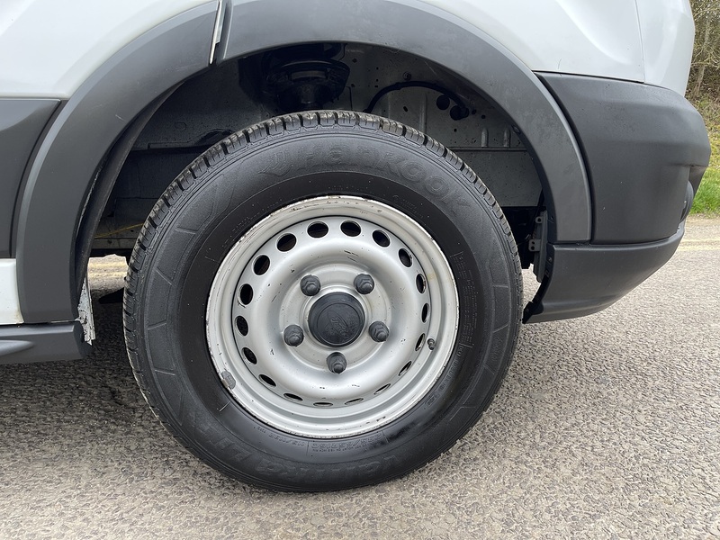 Ford Transit 2.0 350 EcoBlue FWD L2 H3 Euro 6 5dr - U636