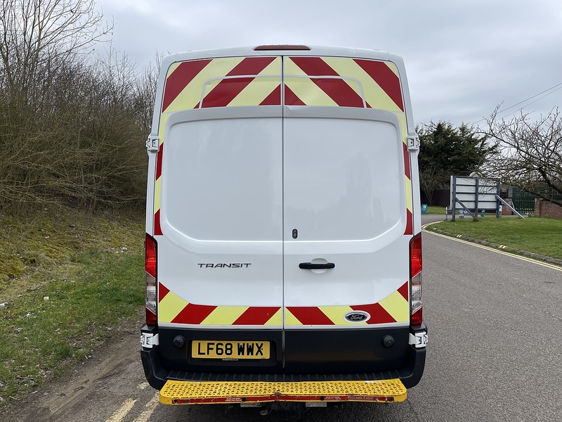 Ford Transit 2.0 350 EcoBlue FWD L2 H3 Euro 6 5dr - U636